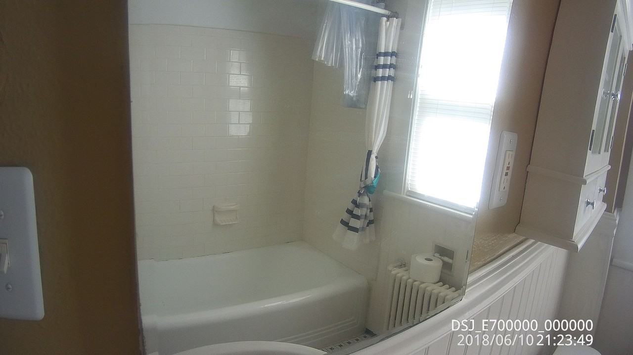 1217 Woodrow Ave - Photo 6 of 10