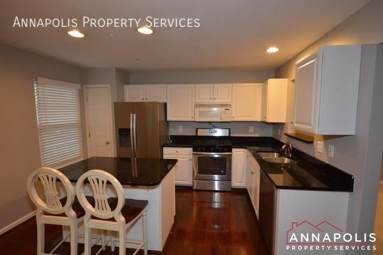 546 Francis Nicholson Way - Photo 4 of 41