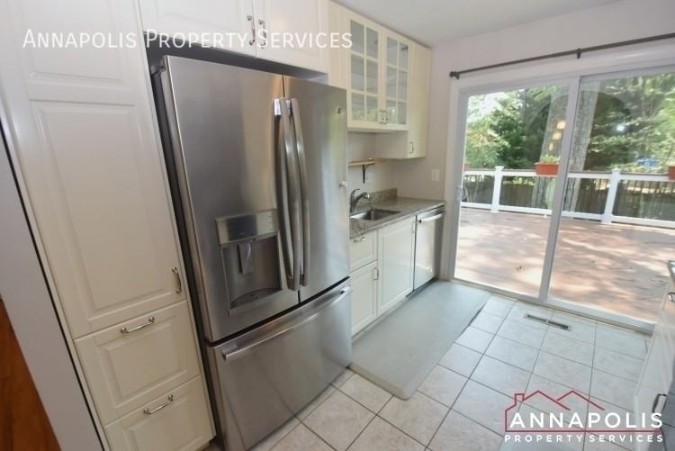 1187 Latrobe Dr - Photo 4 of 27