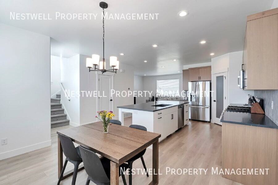 984 W 620 S - Photo 5 of 29