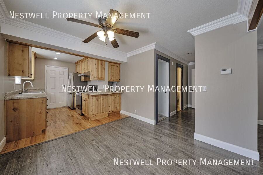 6886 S 595 E - Photo 2 of 29