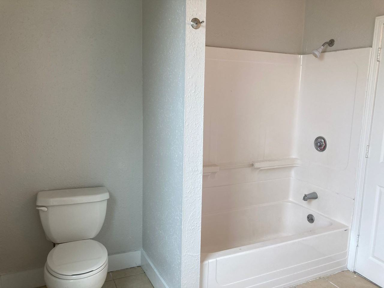 79 Greenbush St - Photo 6 of 11