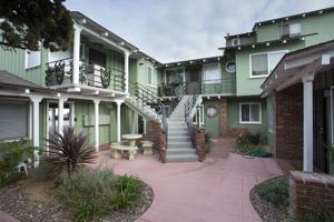 featured image of 1617 Scott St