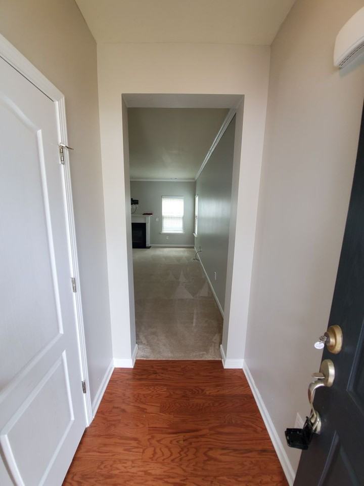 225 Brookhaven Ct - Photo 2 of 18