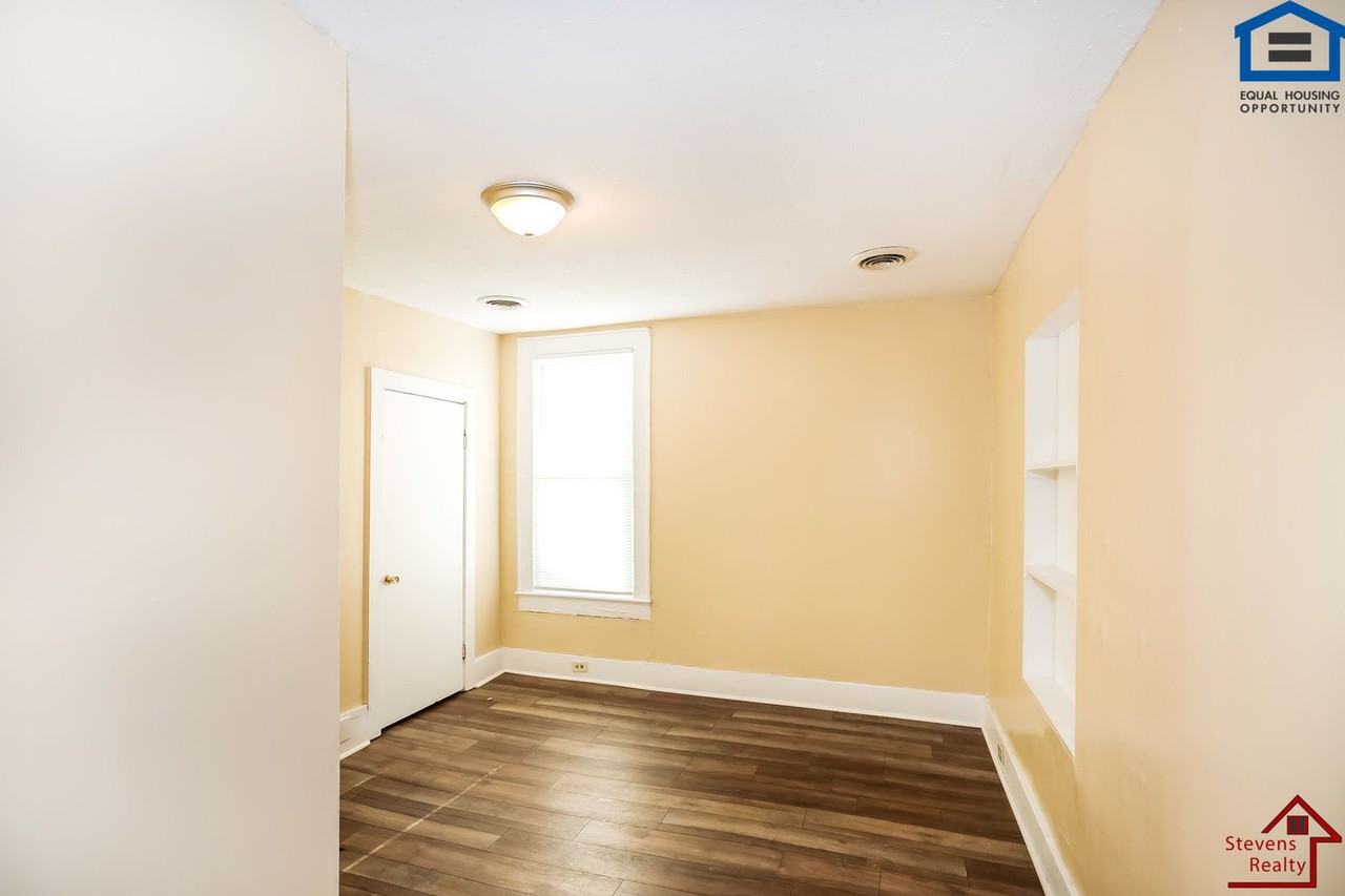 515 Ben Hur Ave #B - Photo 6 of 15