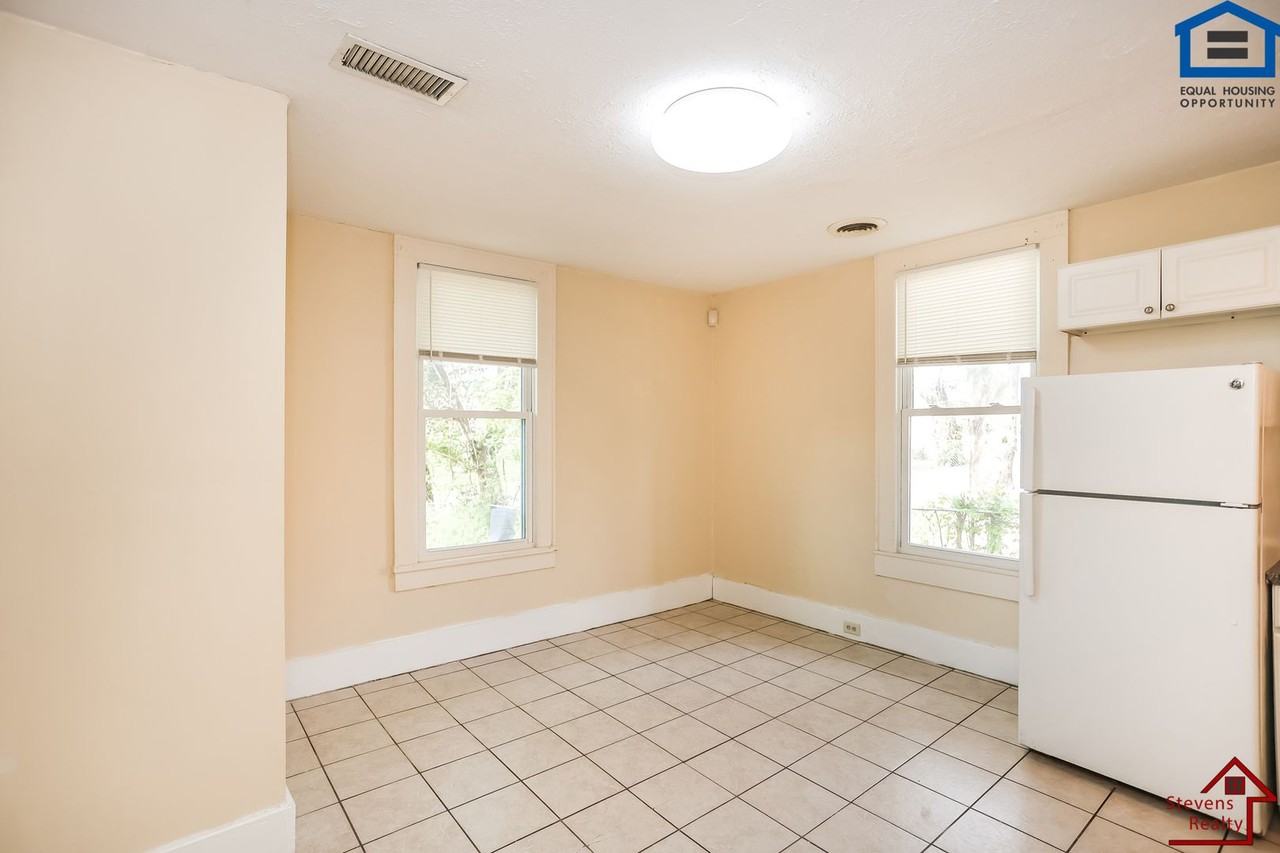 515 Ben Hur Ave #B - Photo 4 of 15