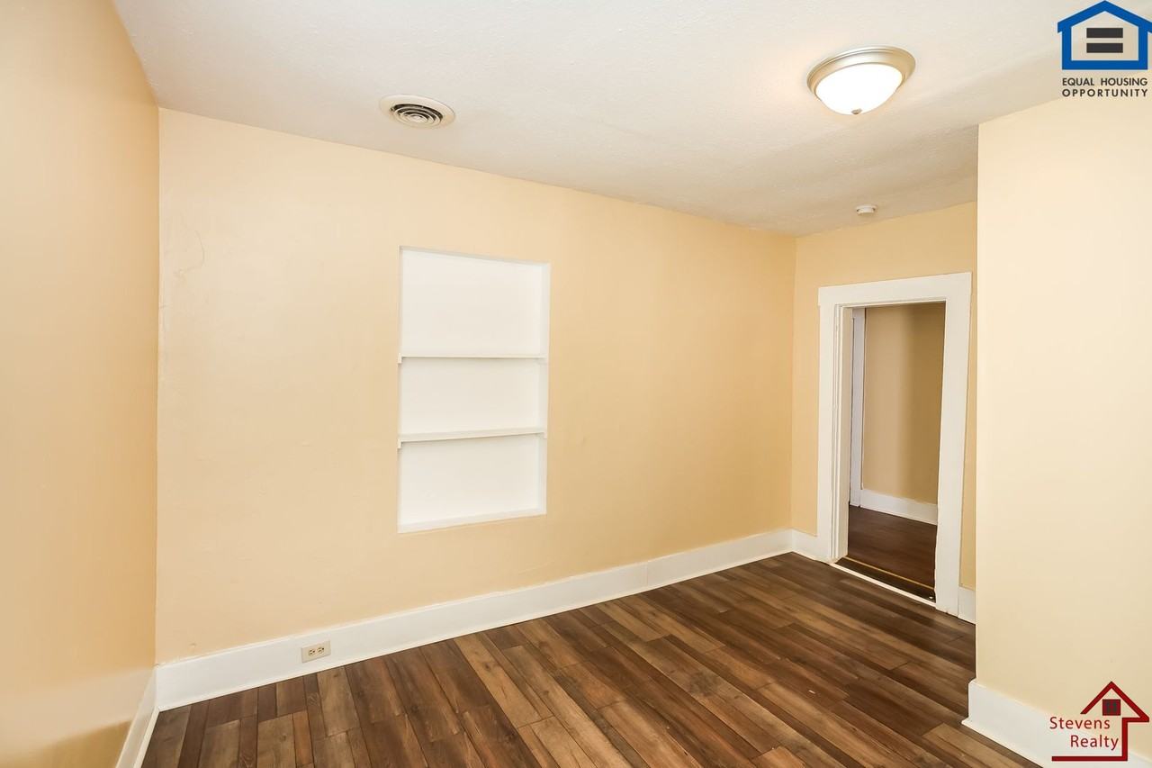 515 Ben Hur Ave #B - Photo 7 of 15