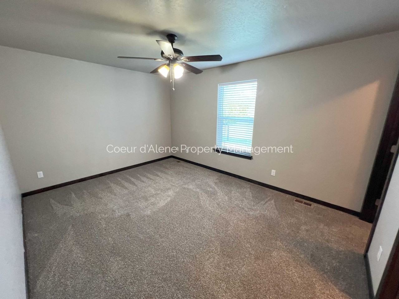 8334 N Spokane St - Photo 6 of 15