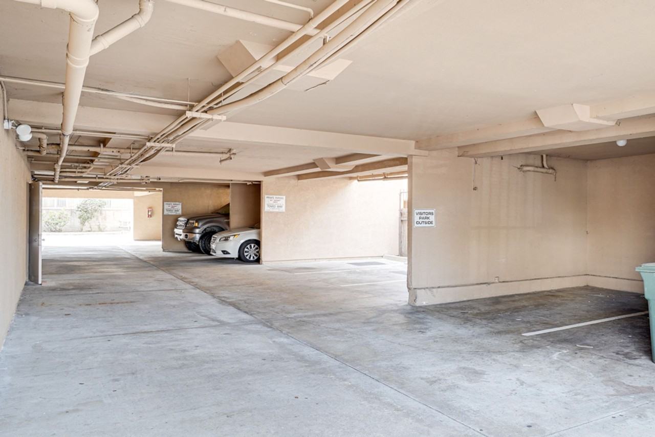 Talmadge Apartments - Photo 4 of 5