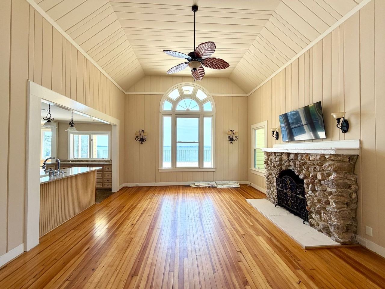 321 Cove View Ct - Photo 5 of 34