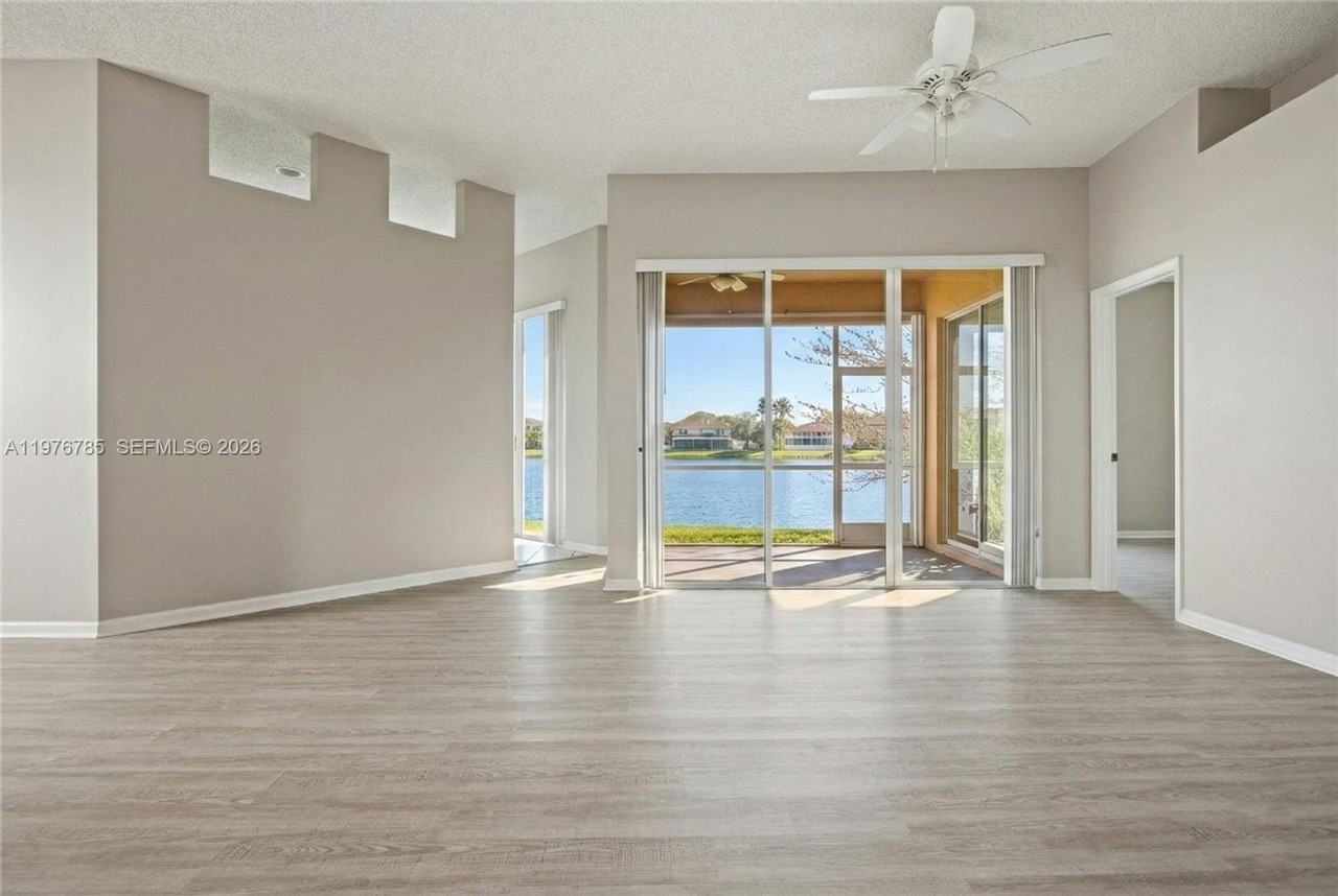 575 Se 29th Dr - Photo 4 of 19