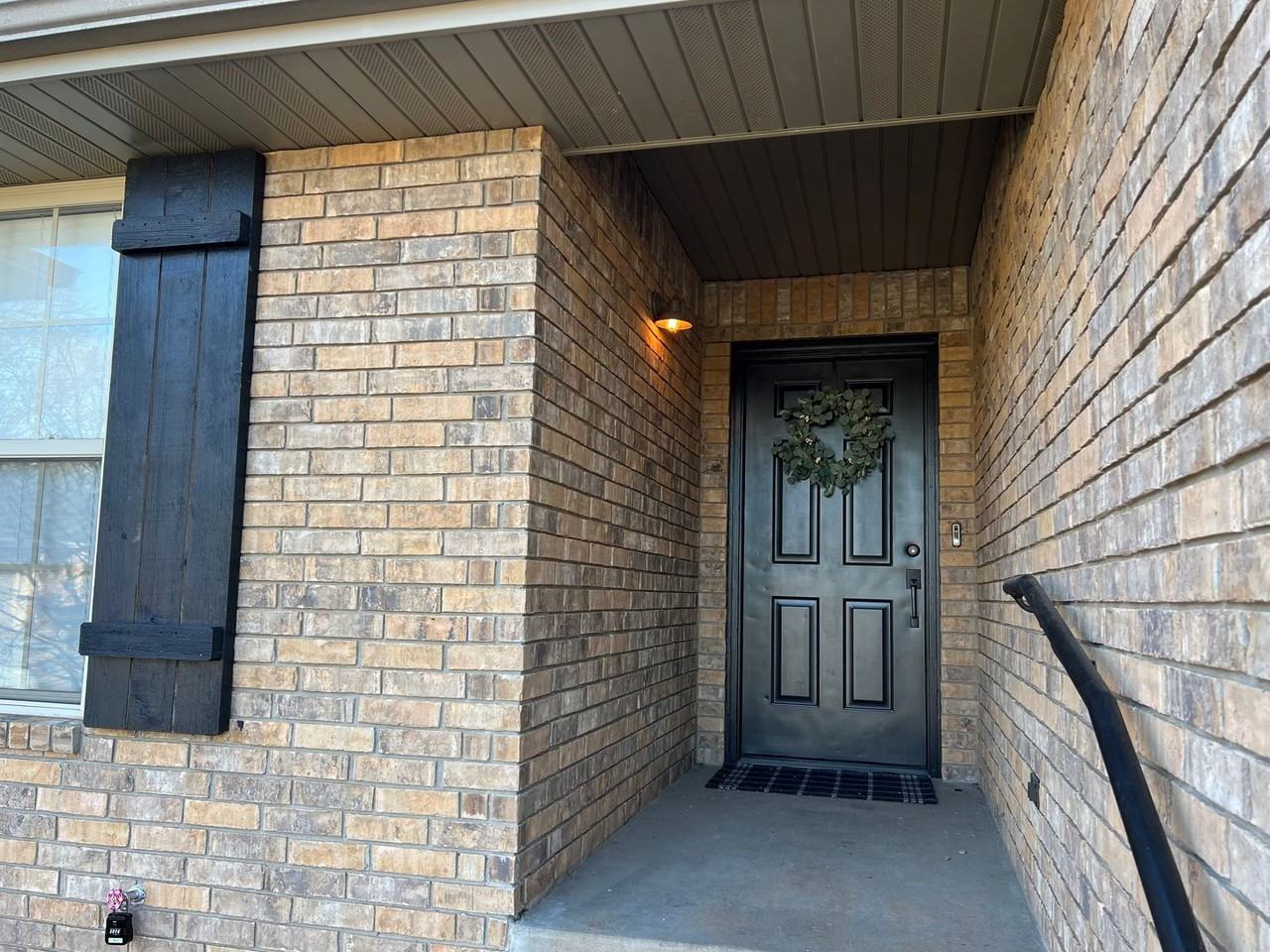 3128 S Overhill Ave - Photo 2 of 16