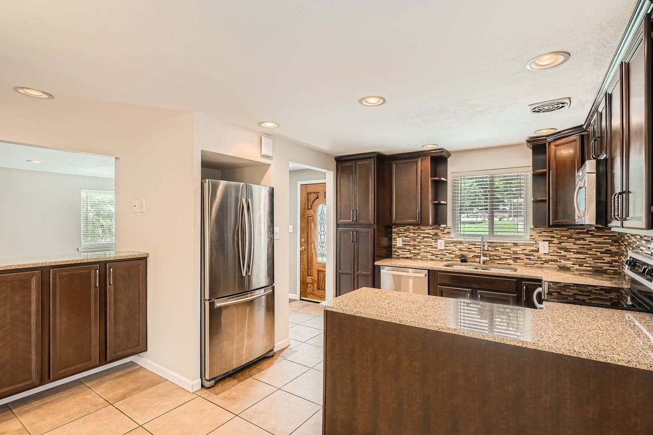 6262 Allison St #1 - Photo 4 of 22