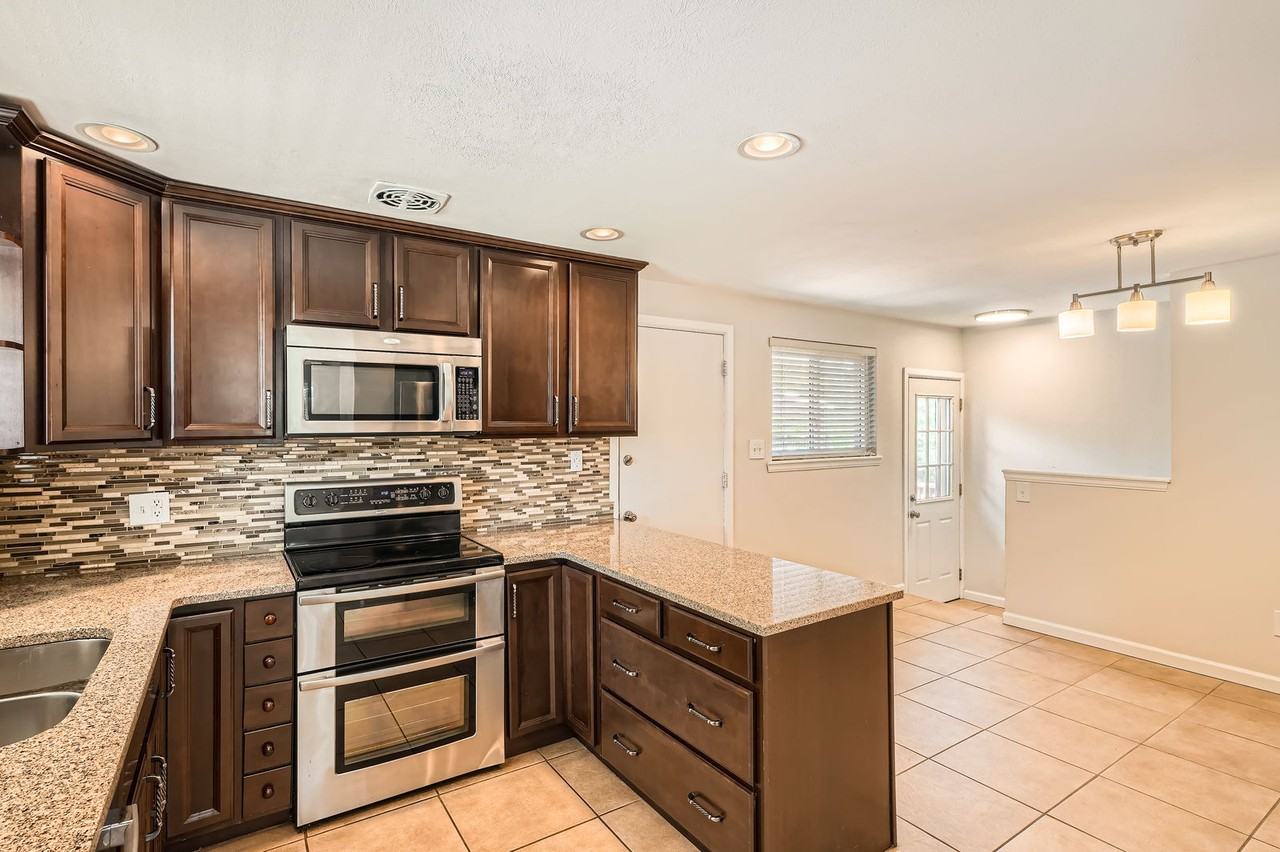 6262 Allison St #1 - Photo 5 of 22