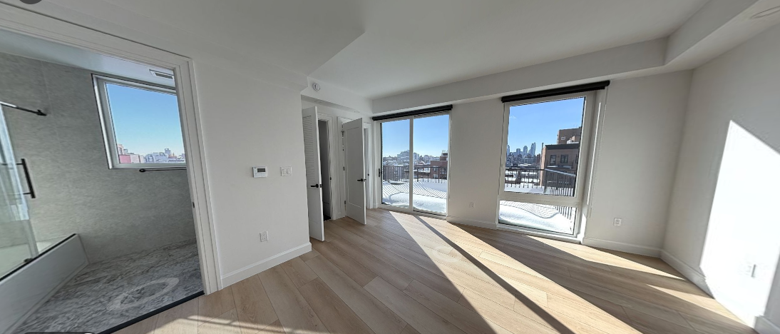 Astoria Point - Photo 3 of 6