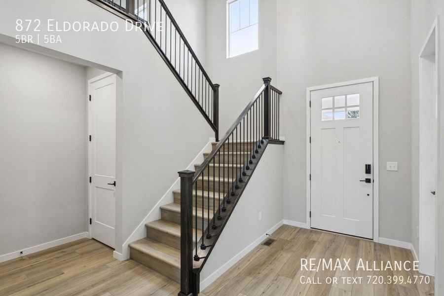 872 Eldorado Dr - Photo 4 of 34