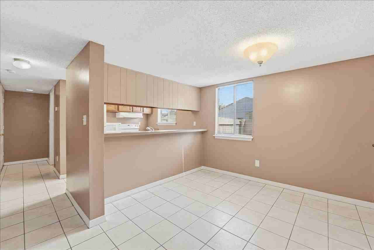 1428 Oak Pl #C - Photo 4 of 16