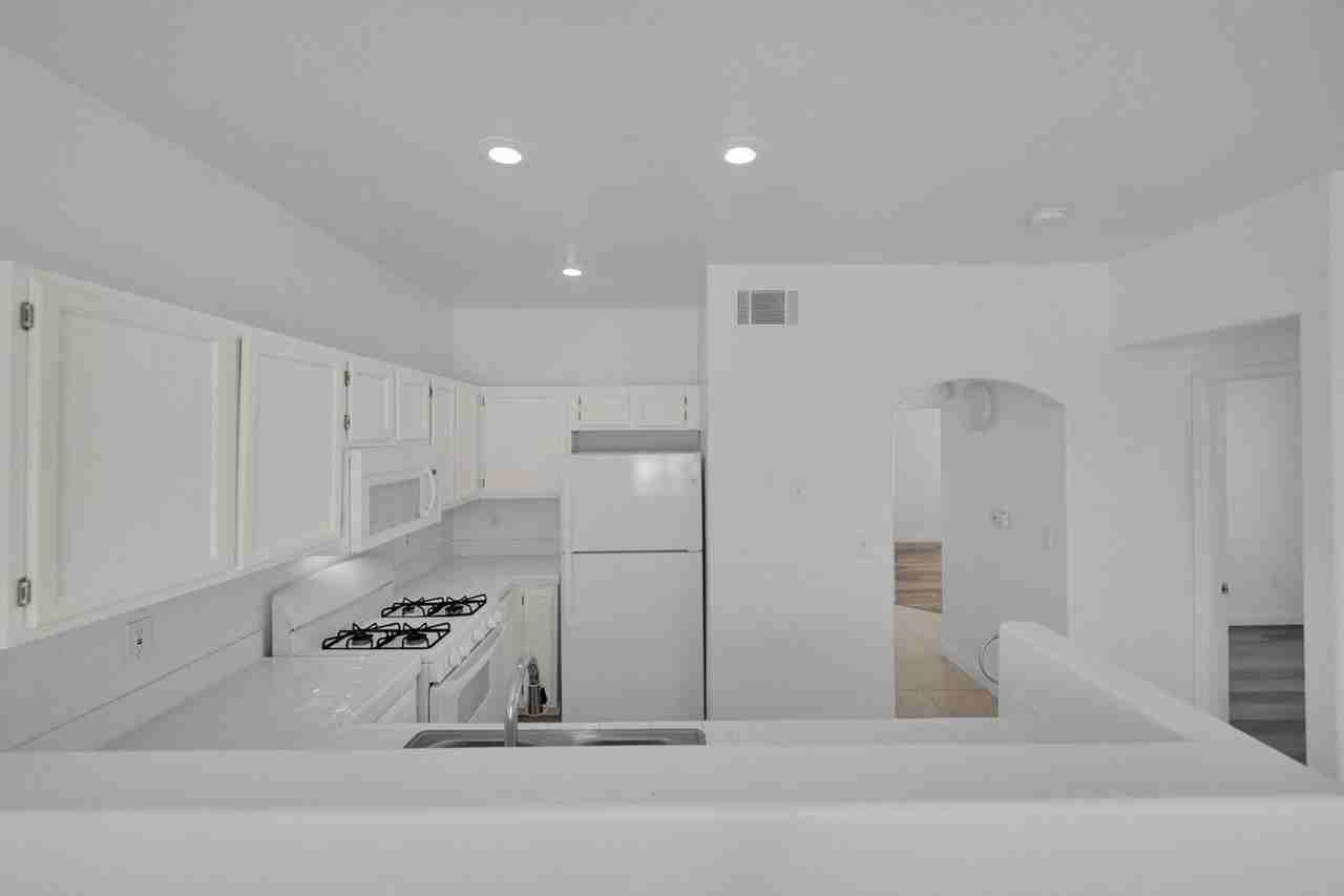 5828 Vegas Dr - Photo 3 of 19