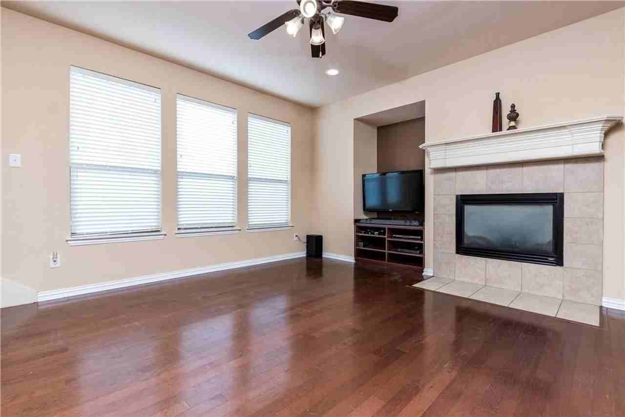 5324 Oakley Rd - Photo 2 of 18