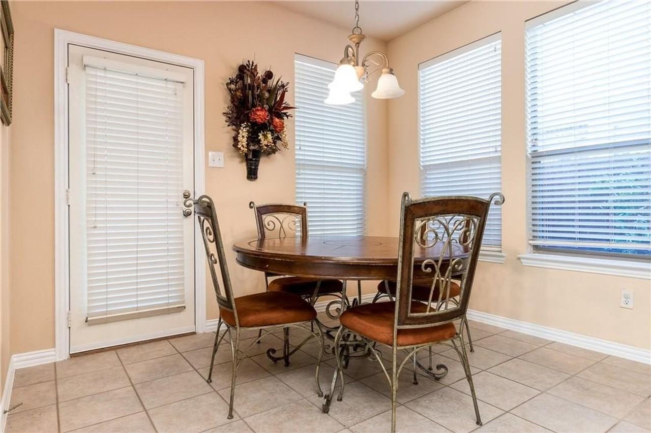 5324 Oakley Rd - Photo 3 of 18