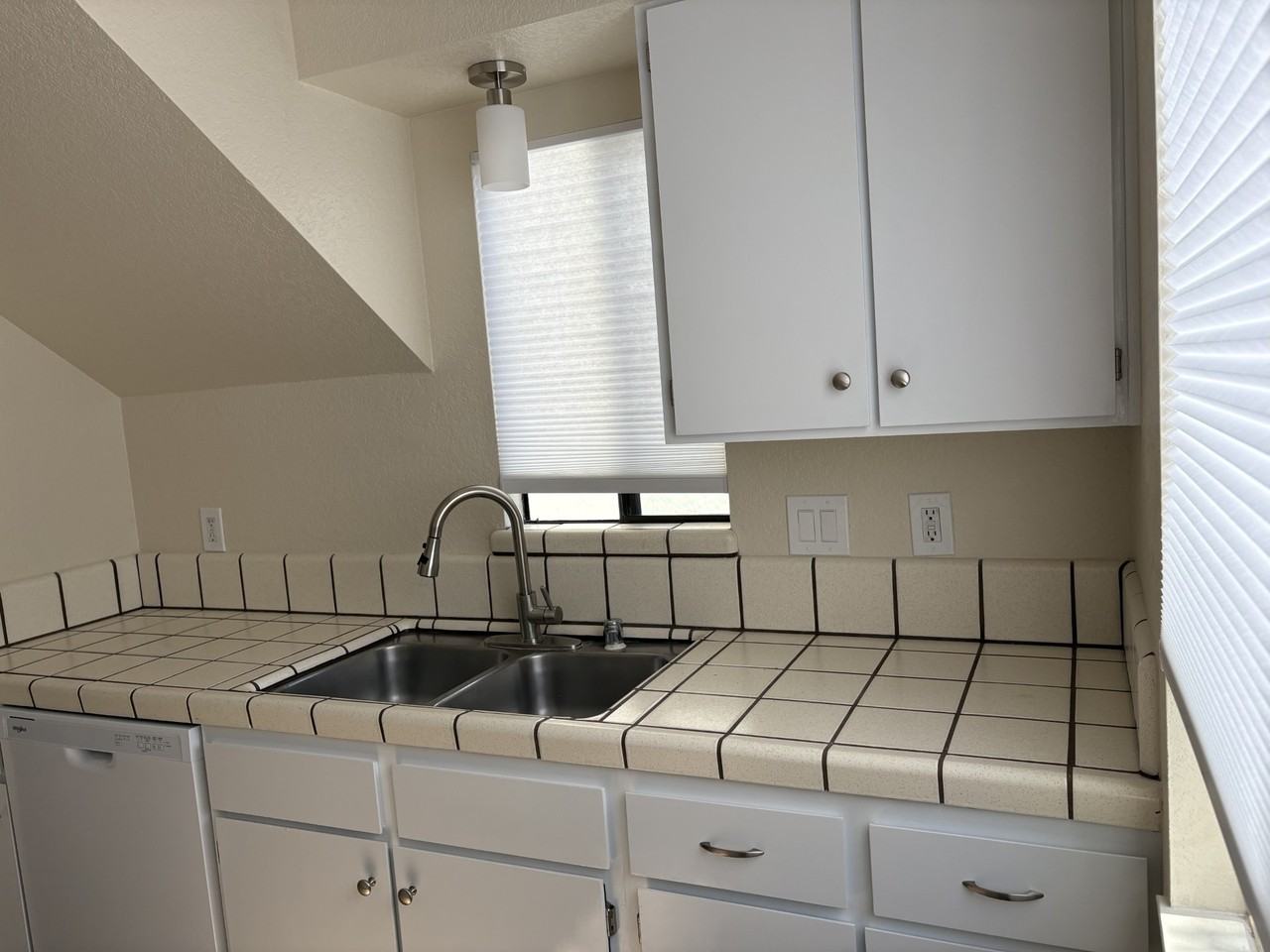 675 Jefferson Street - Monterey - Photo 7 of 18