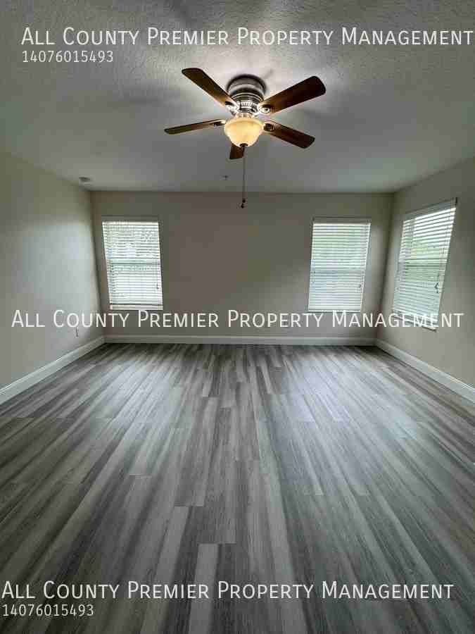 1555 Priory Cir - Photo 7 of 10