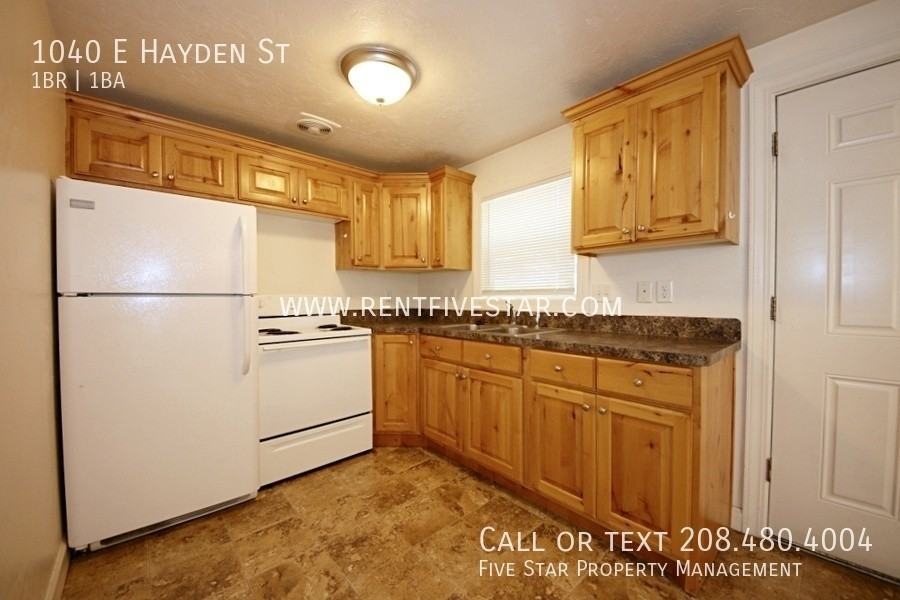 1040 E Hayden St - Photo 5 of 12