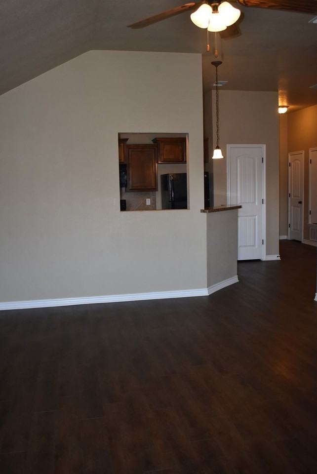 1808 Seminole Trce - Photo 2 of 24