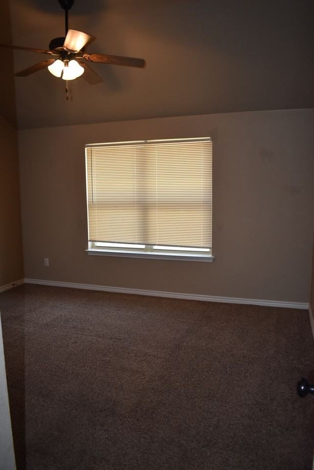 1808 Seminole Trce - Photo 7 of 24