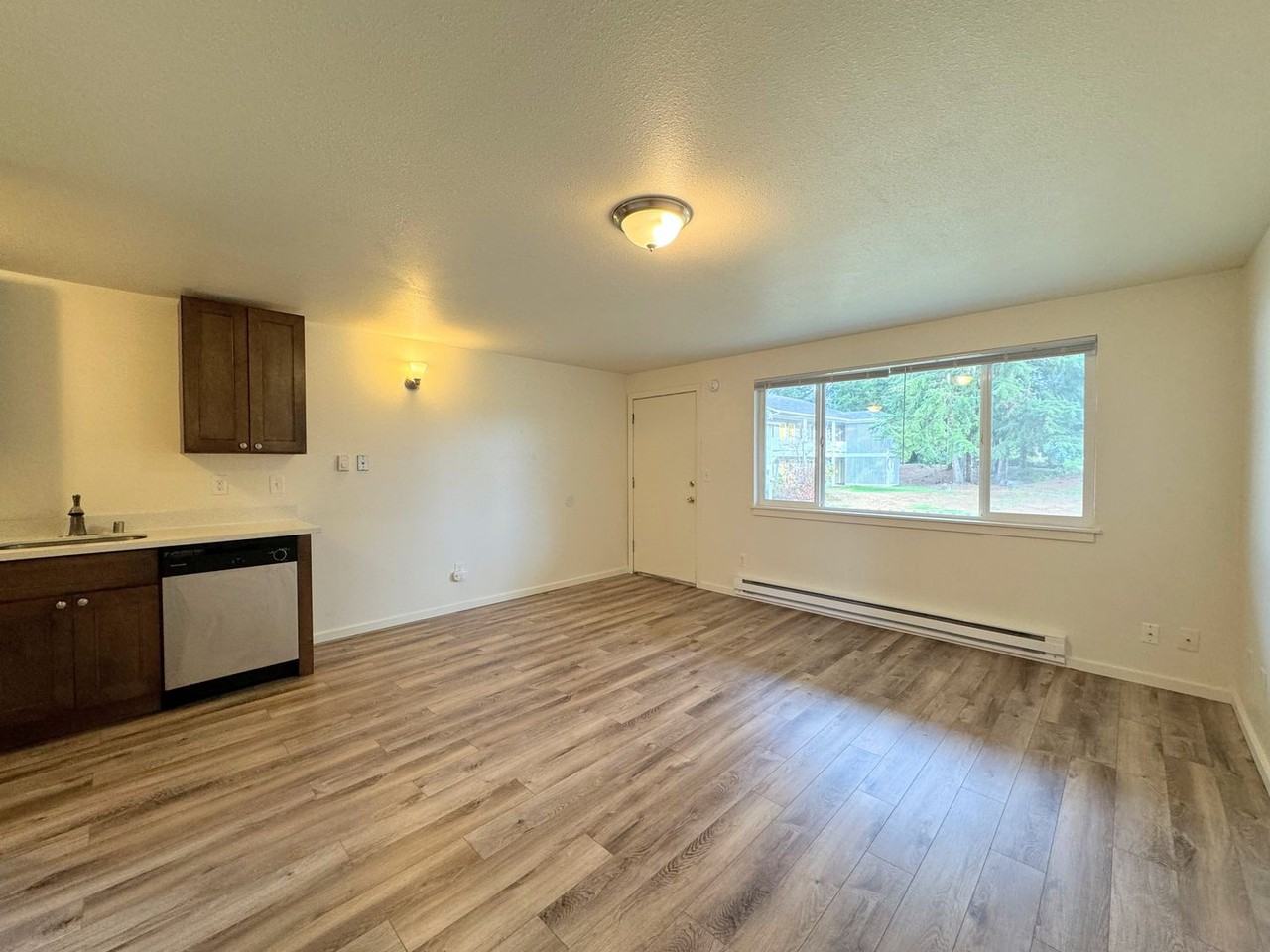 North Highland Court - Photo 5 of 30