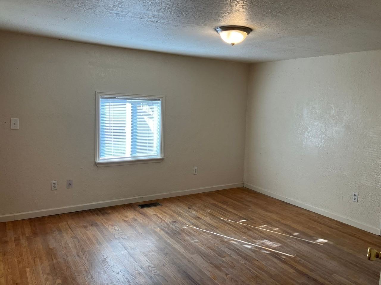 1351 Leonard Ave #A - Photo 7 of 13