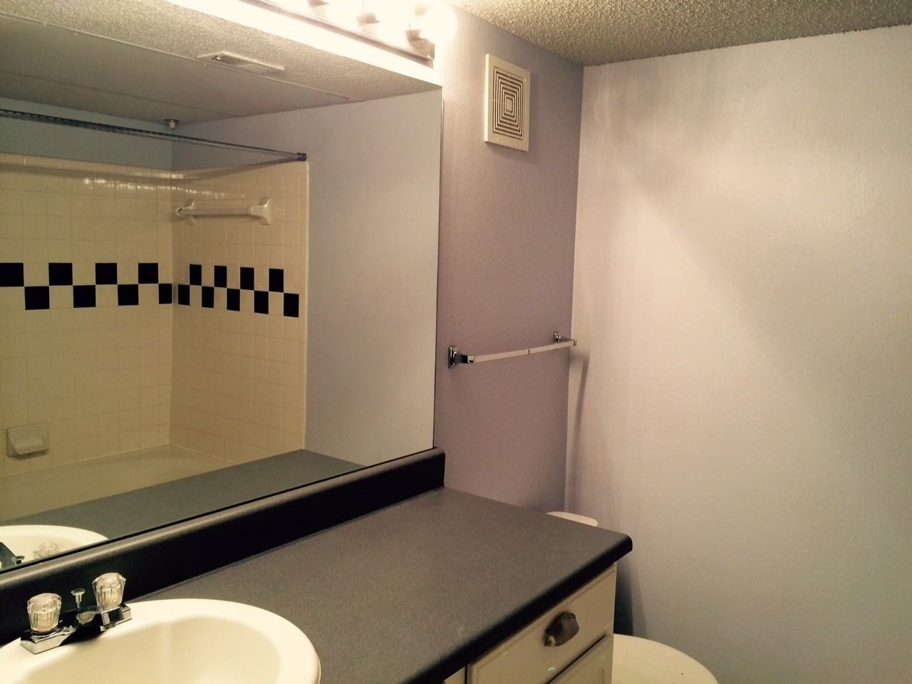 2074 Concord Ln - Photo 4 of 6