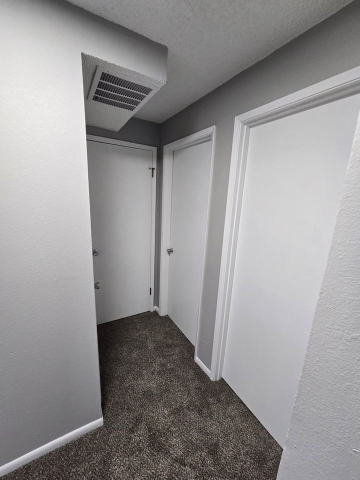 532 E Alder St #18 - Photo 5 of 13