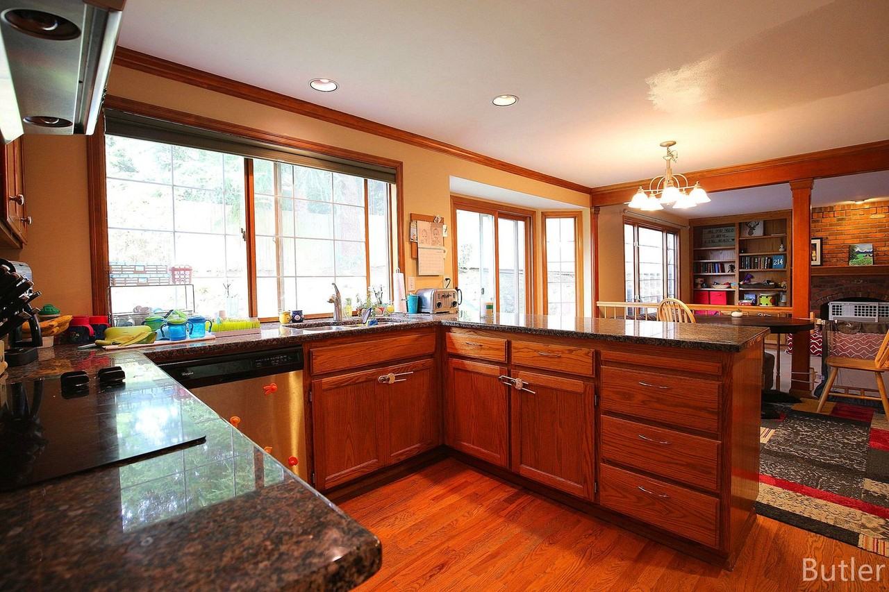 23816 Se 47th Pl - Photo 2 of 14