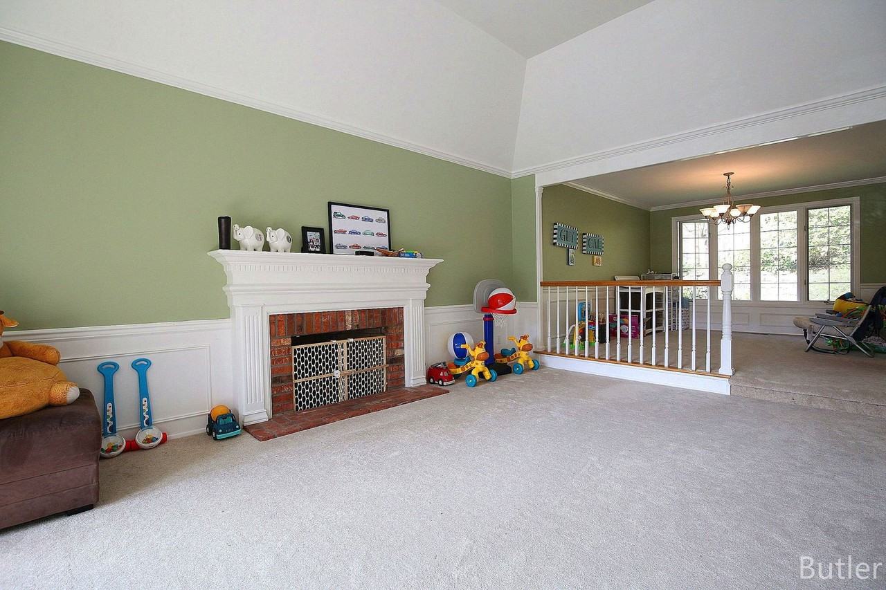 23816 Se 47th Pl - Photo 4 of 14