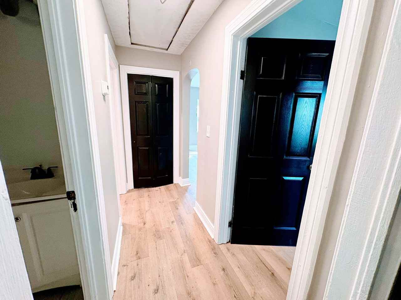 1423 Weyler Ave - Photo 7 of 15