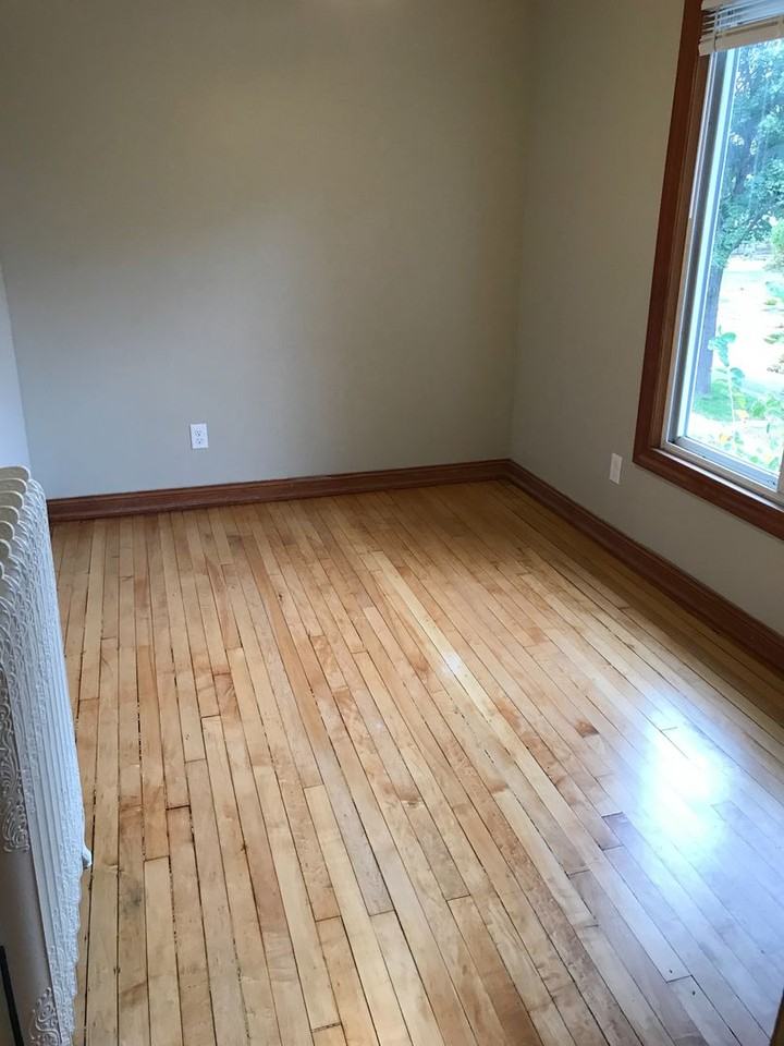 1622 Van Buren Ave - Photo 6 of 8