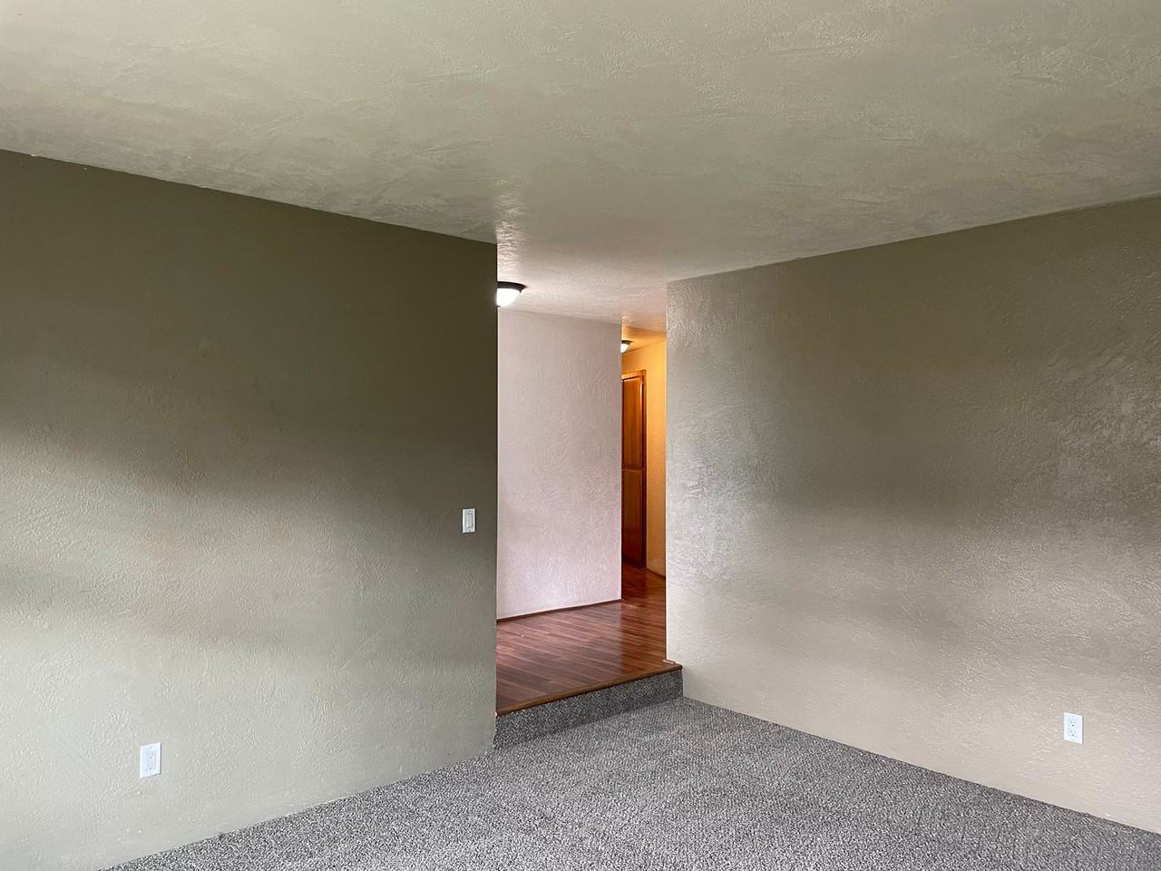 2253 Ridge Way - Photo 7 of 33