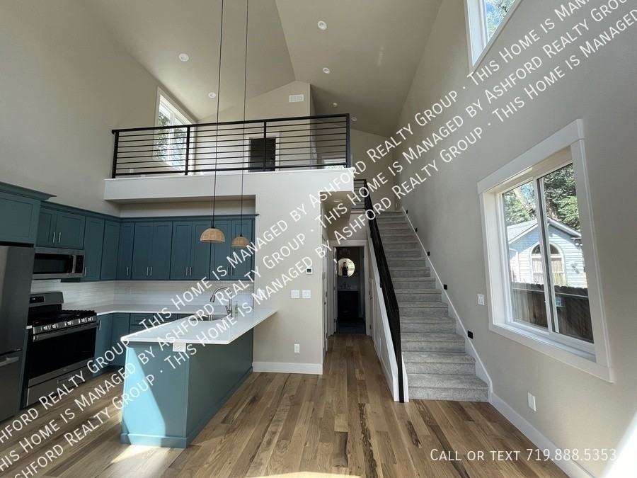 839 E Willamette Ave - Photo 4 of 24