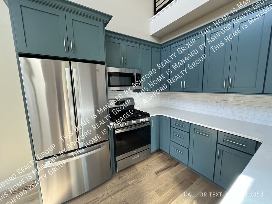 839 E Willamette Ave - Photo 6 of 24