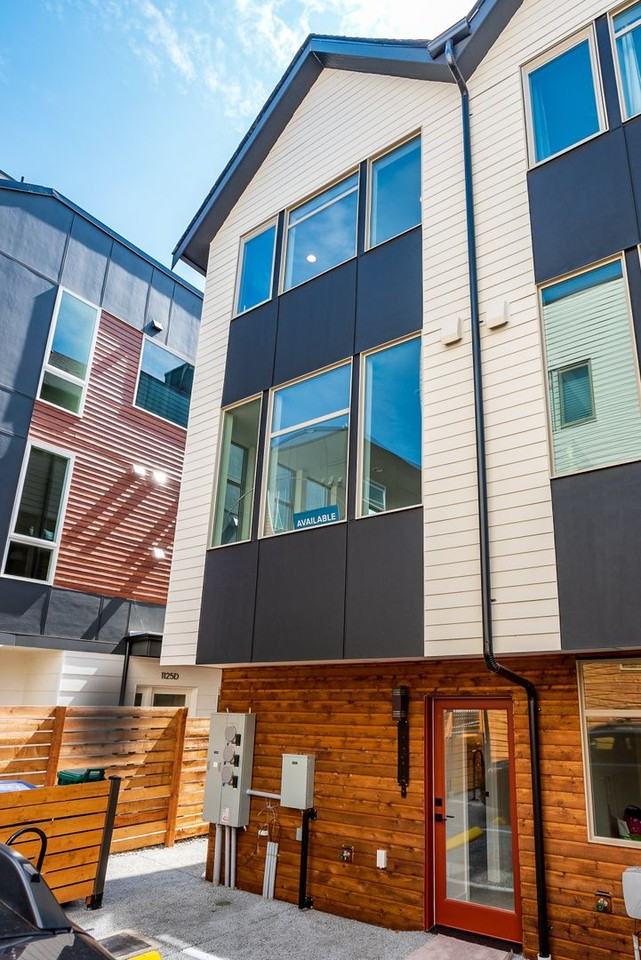 1131 Nw 57th St #A - Photo 2 of 30