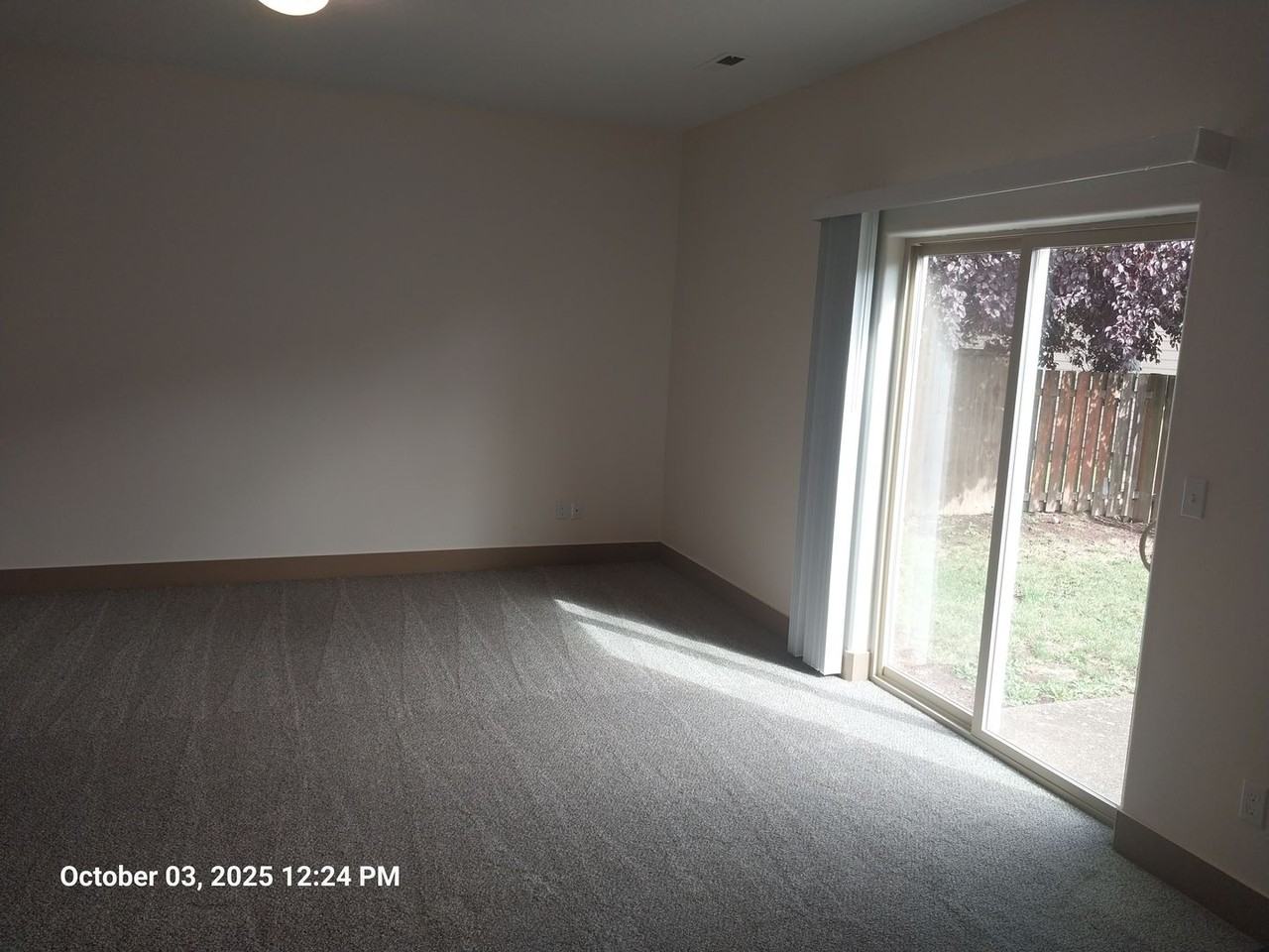 1116 Se Millright Ave - Photo 6 of 18