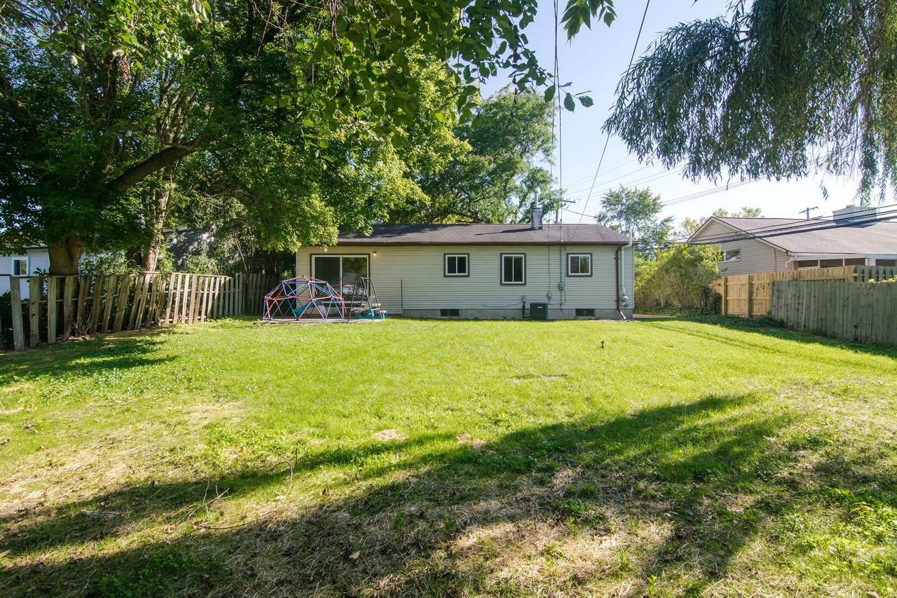 2420 N Circle Dr - Photo 7 of 50