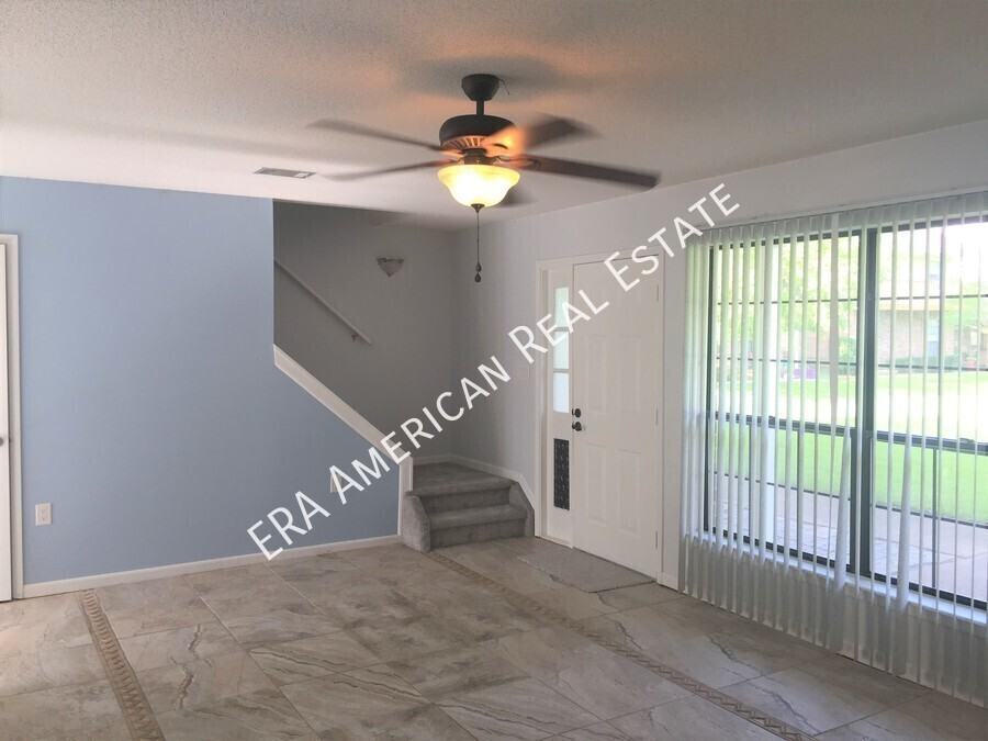 27 11th St - Photo 2 of 17