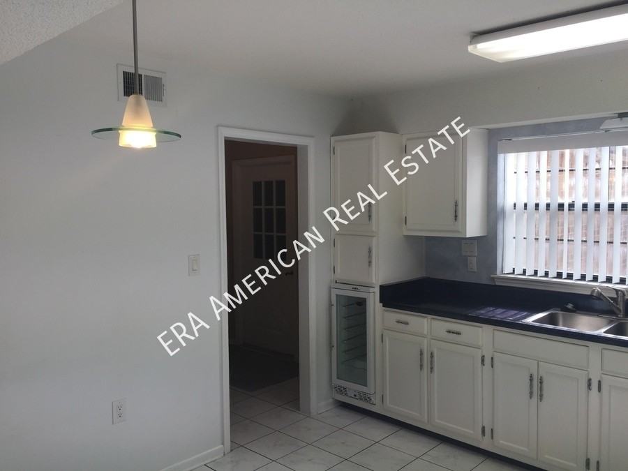 27 11th St - Photo 6 of 17