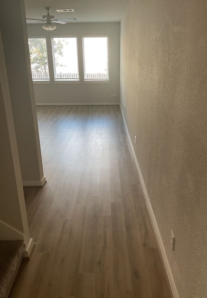 602 Pearly Eye Dr Unit B - Photo 3 of 11