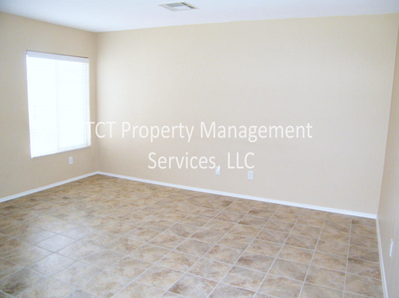 22265 W Twilight Trl - Photo 2 of 10