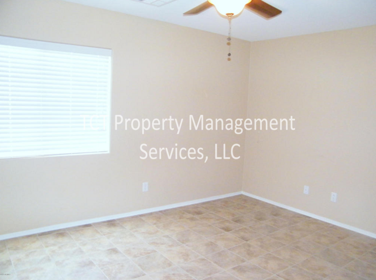 22265 W Twilight Trl - Photo 5 of 10