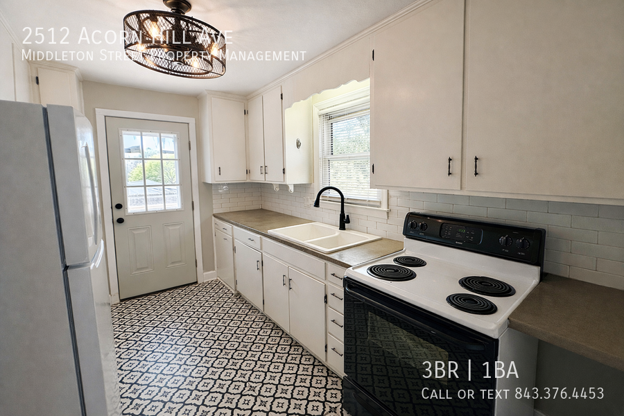 2512 Acorn Hill Ave - Photo 6 of 19