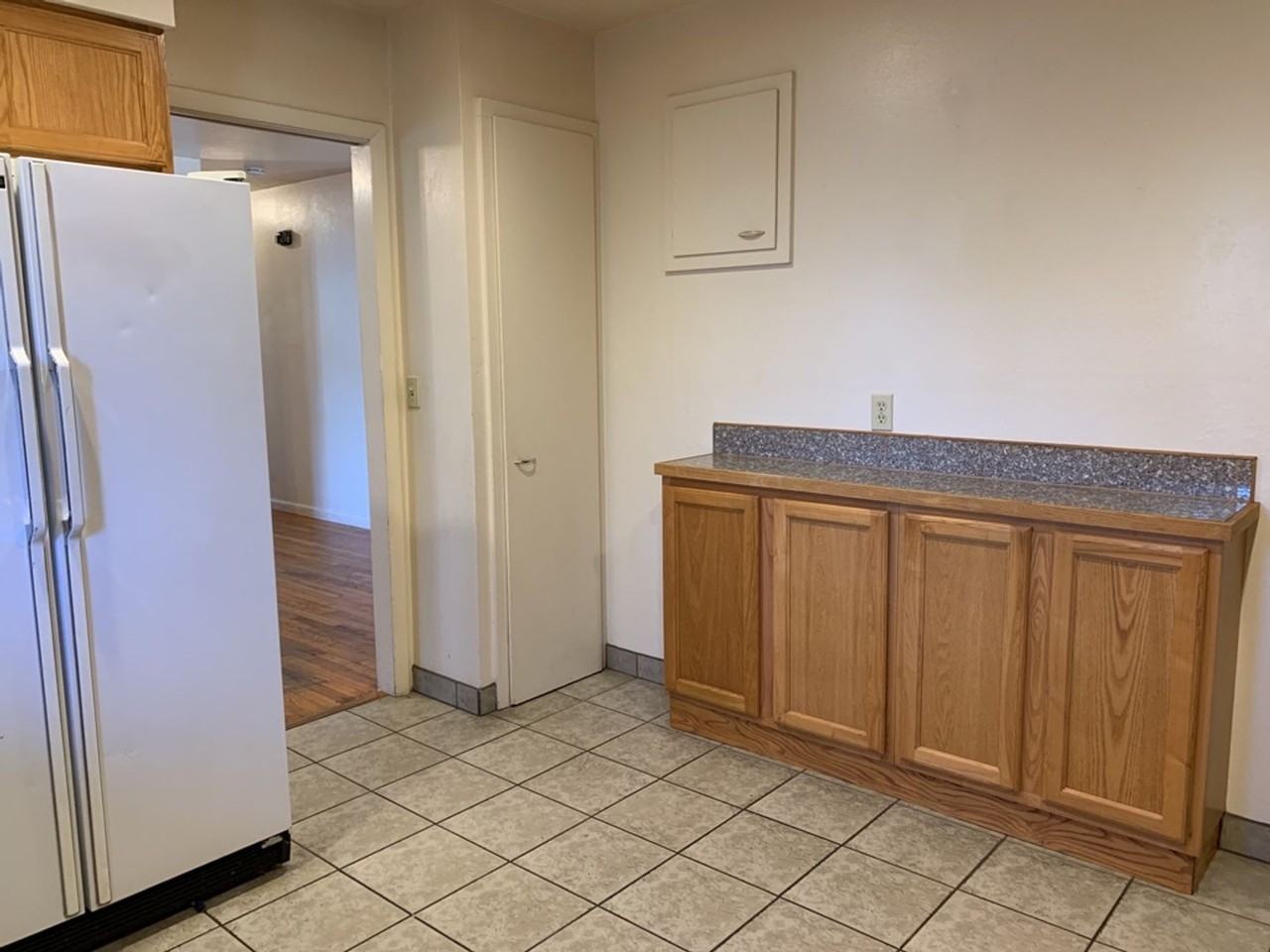 1304 Fairview Dr - Photo 7 of 37